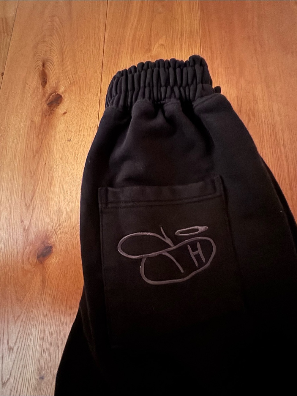 Hours Saint Capsul Run Black XL
Men'sSweatpants Dead Stock
Street Wear Baggy